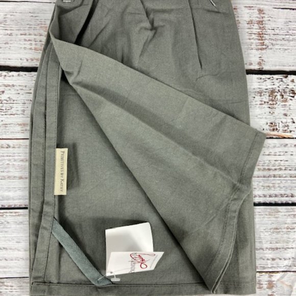 Primitives by Kathy 28 x 28 Gray Towel It's Beginning to Cook Like Christmas - Picture 2 of 2